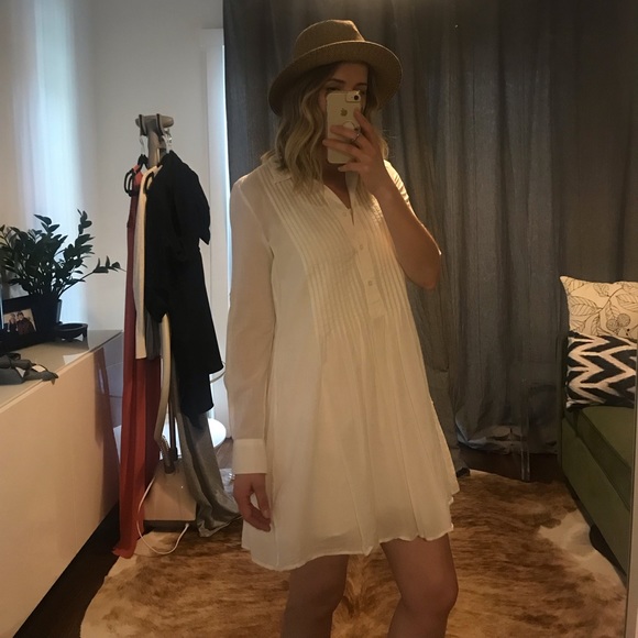 Lightweight Summer Dress - Picture 3 of 8